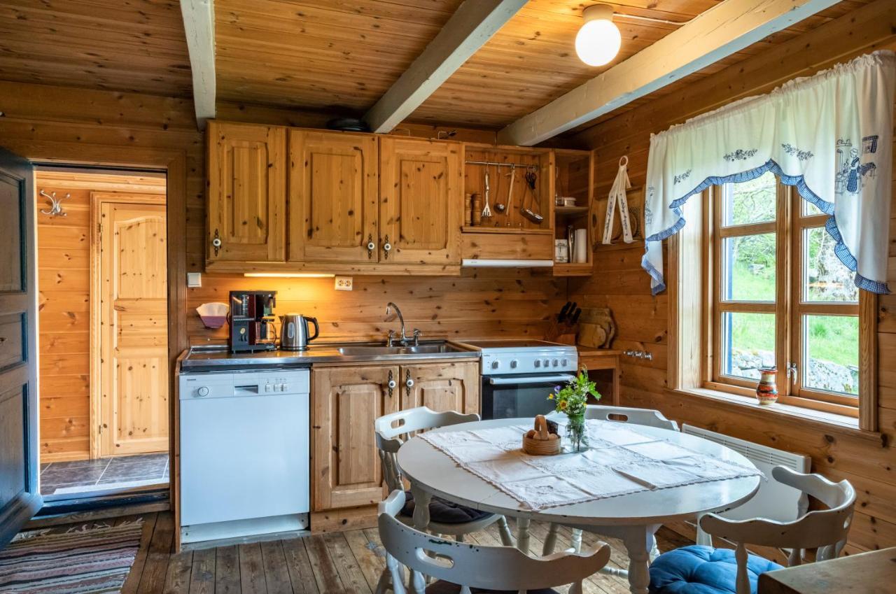 Fossane Gard Feriehus Hjelmeland